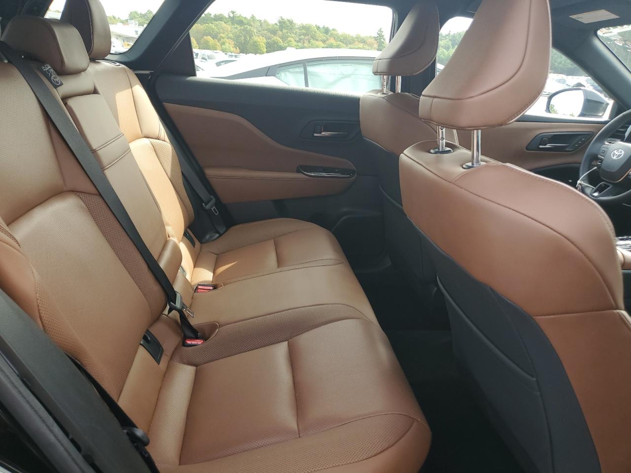 2025 Toyota Crown Signia Xle VIN: JTDACAAJ1S3019554 Lot: 84608525