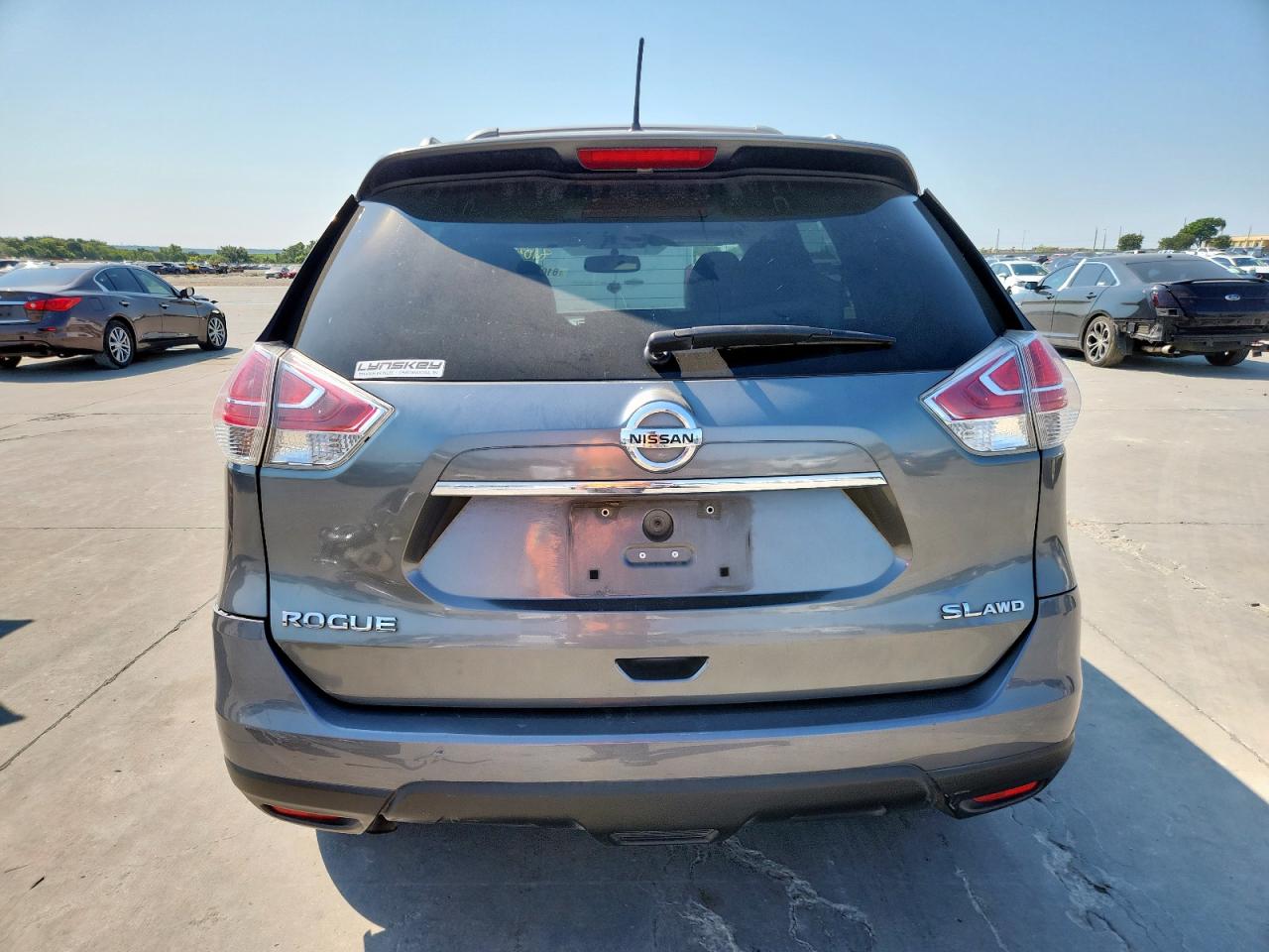 2016 Nissan Rogue S VIN: 5N1AT2MV5GC852636 Lot: 81030475