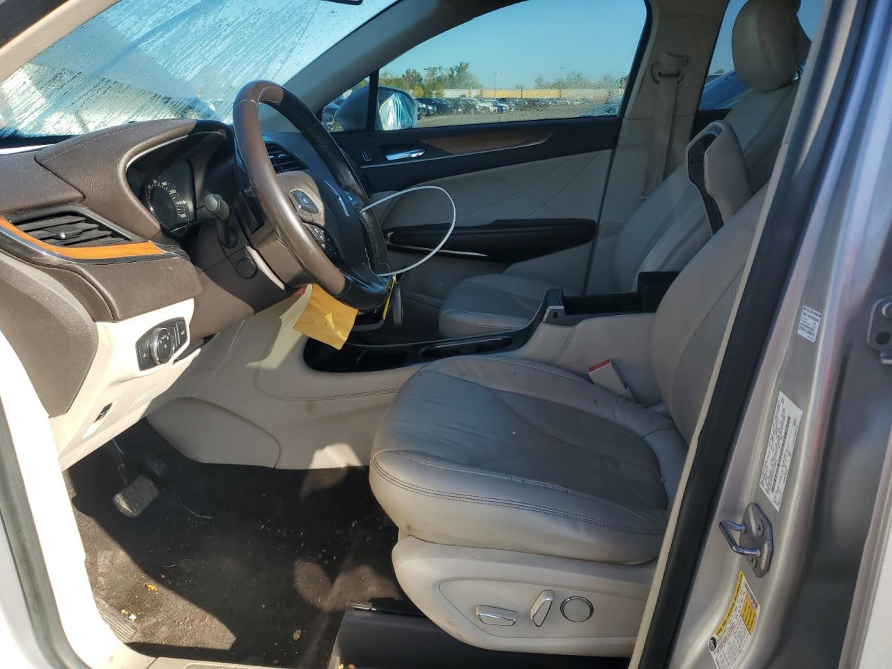 2018 Lincoln Mkc Select VIN: 5LMCJ2C92JUL29544 Lot: 80704185