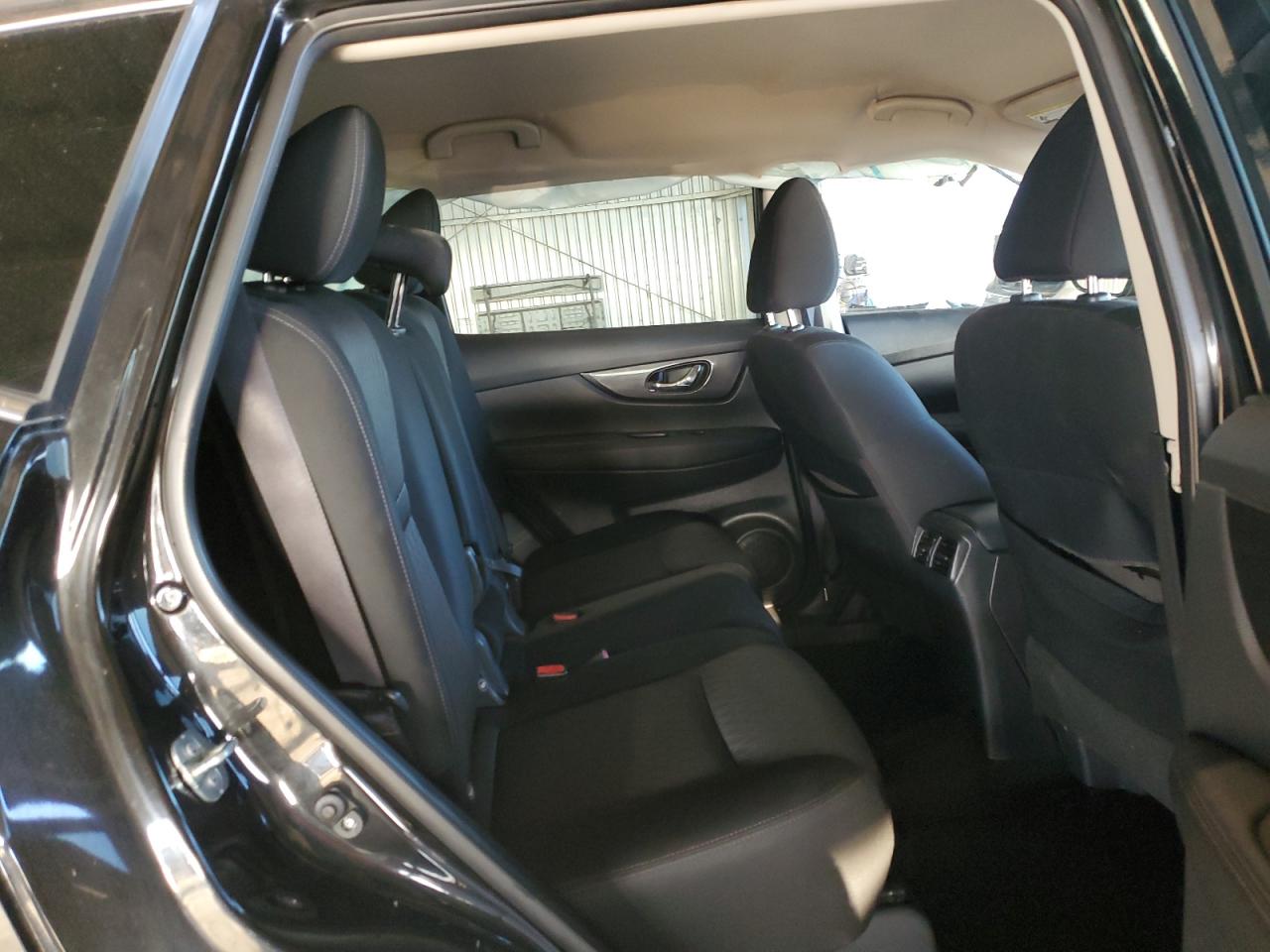 2019 Nissan Rogue S VIN: KNMAT2MT4KP526668 Lot: 70753645