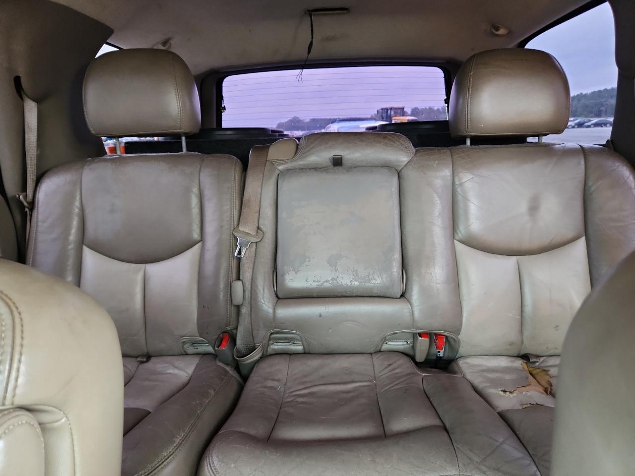 2006 GMC Yukon Denali VIN: 1GKEK63U66J132799 Lot: 81928685