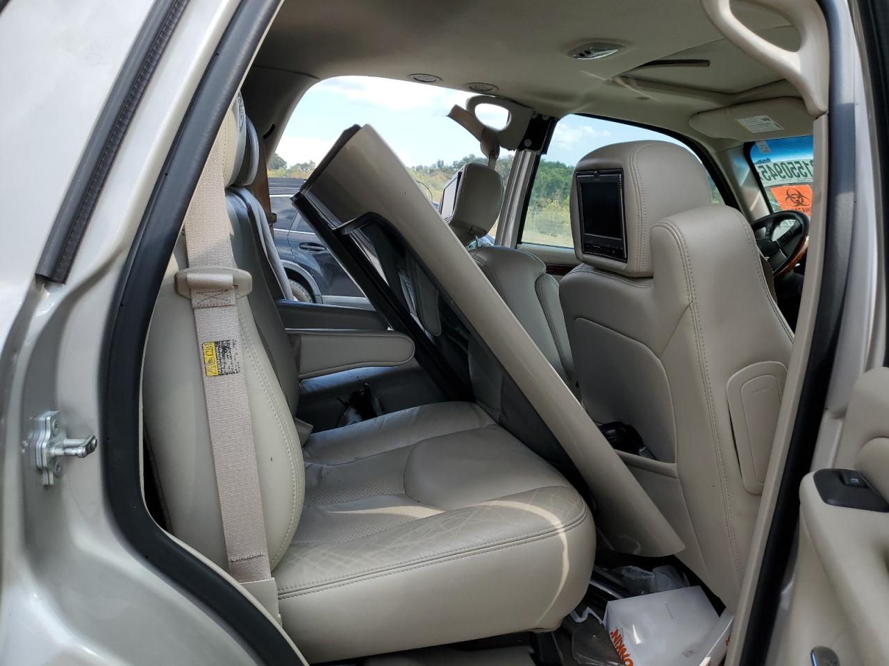 2006 Cadillac Escalade Luxury VIN: 1GYEK63N26R160535 Lot: 81550945