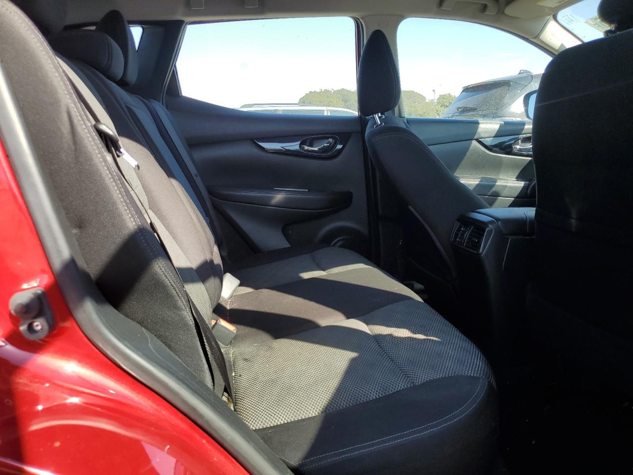 2017 Nissan Rogue Sport S VIN: JN1BJ1CP2HW014000 Lot: 80830515