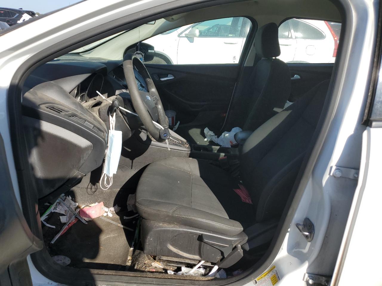 2016 Ford Focus Se VIN: 1FADP3F21GL238722 Lot: 80930125