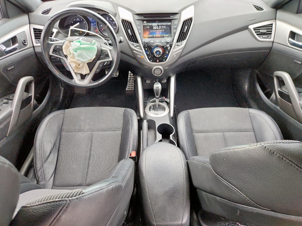 2016 Hyundai Veloster VIN: KMHTC6AD0GU270479 Lot: 81441555