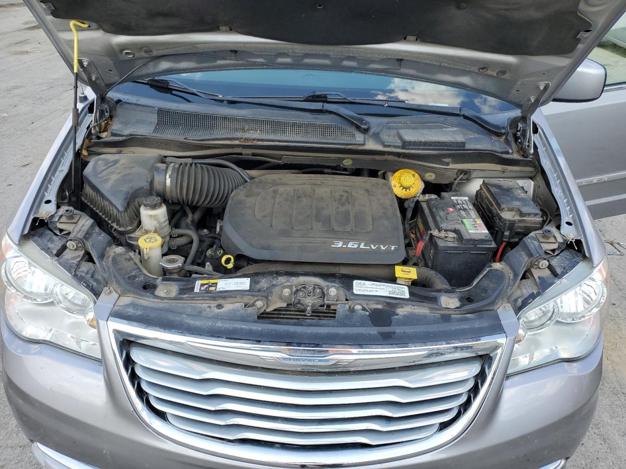 2015 Chrysler Town & Country Touring VIN: 2C4RC1BG4FR664542 Lot: 84386755