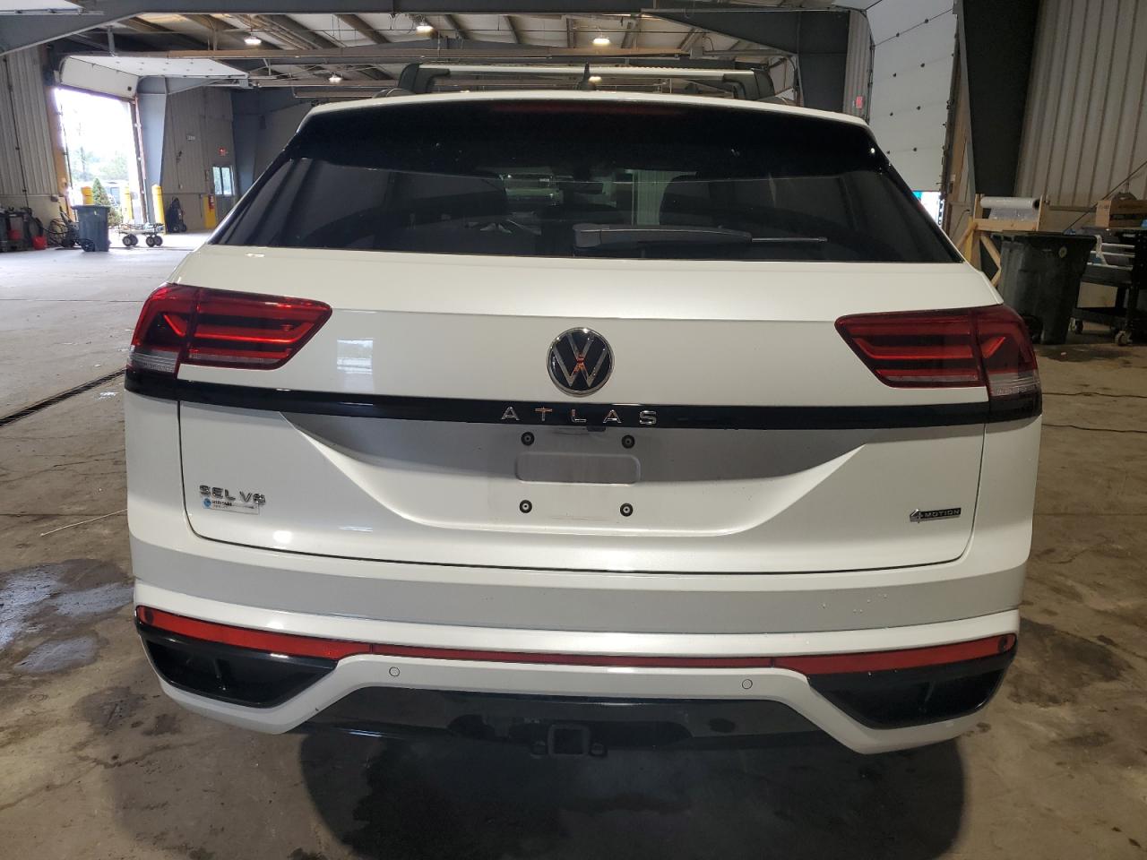 2023 Volkswagen Atlas Cross Sport Sel R-Line VIN: 1V2SE2CA1PC215050 Lot: 84002075