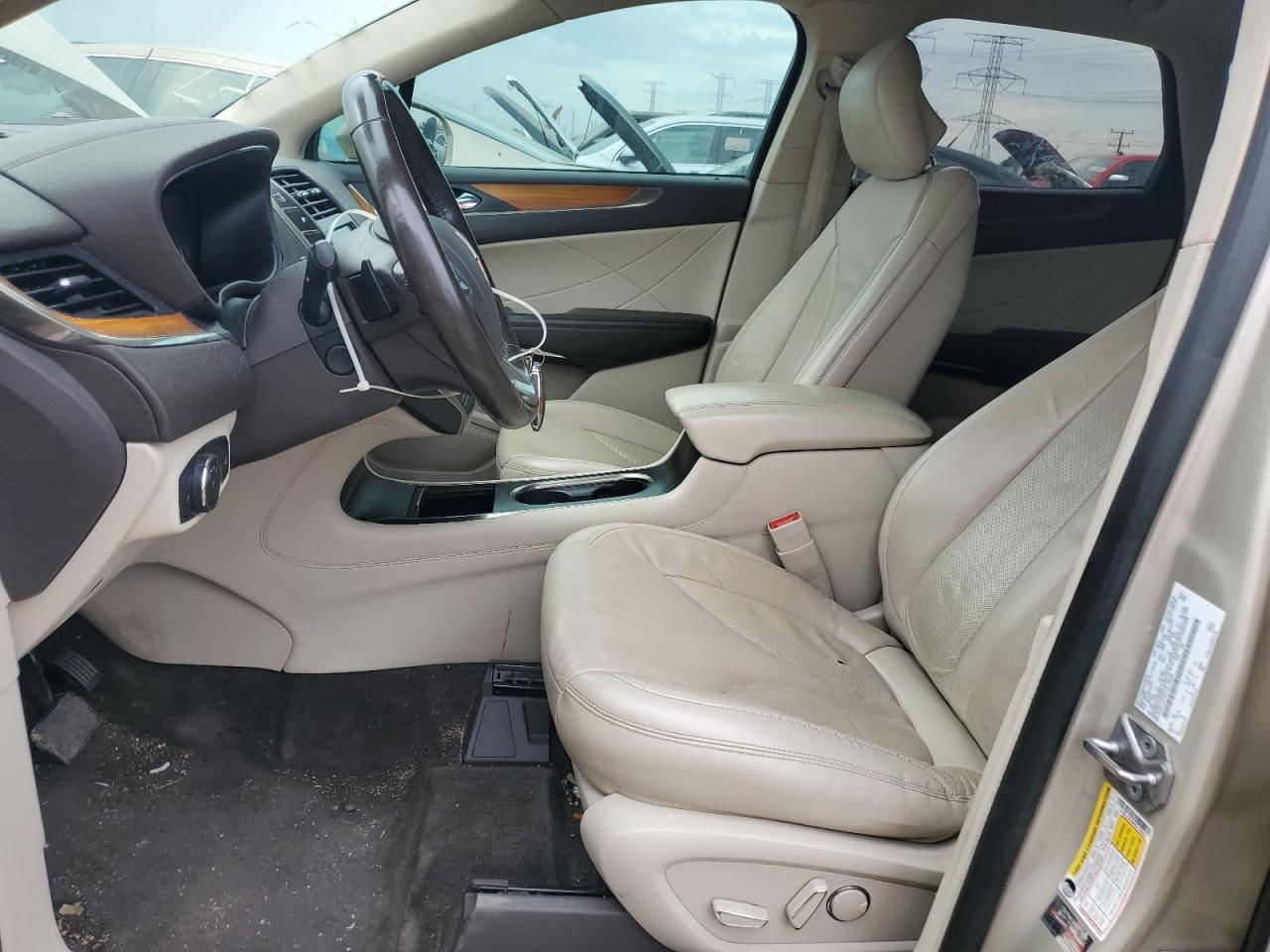 2017 Lincoln Mkc Select VIN: 5LMCJ2C90HUL19606 Lot: 81732665