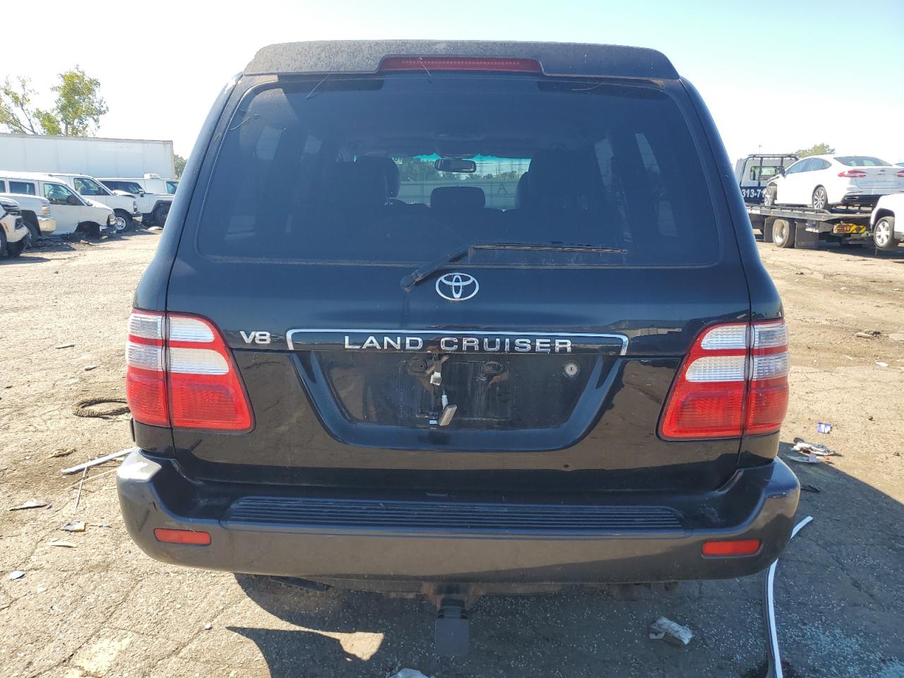 2004 Toyota Land Cruiser VIN: JTEHT05JX42058022 Lot: 81950305