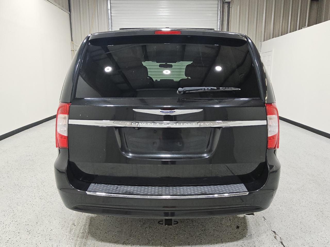 2015 Chrysler Town & Country Touring VIN: 2C4RC1BG9FR710611 Lot: 93123205