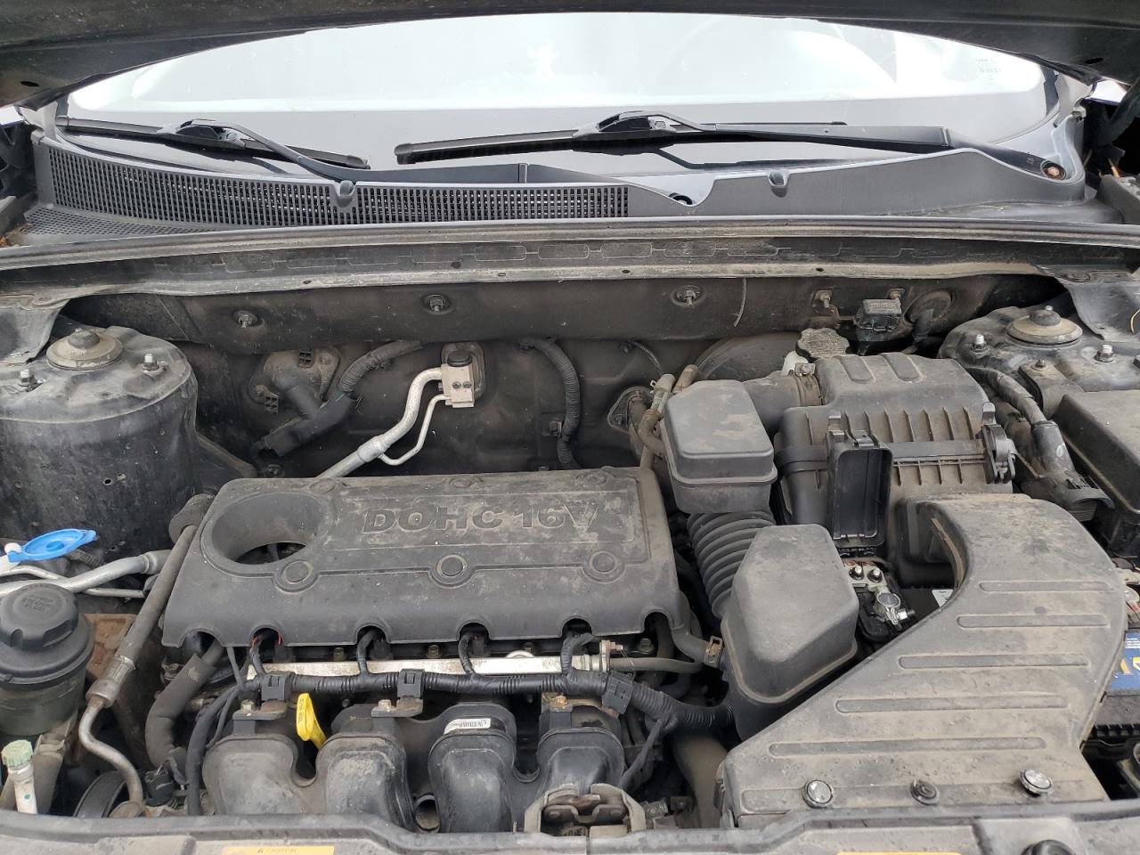 2012 Kia Sorento Base VIN: 5XYKT3A18CG204102 Lot: 83864905