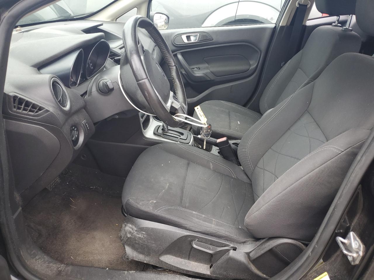 2015 Ford Fiesta Se VIN: 3FADP4BJ0FM163317 Lot: 83871005