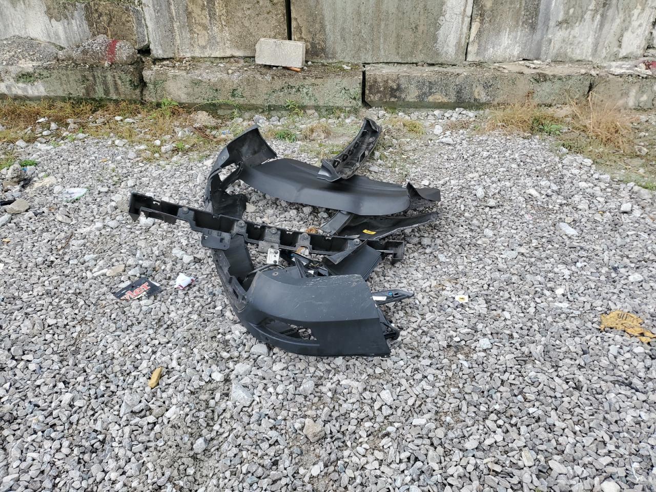 2017 Ford Escape Se VIN: 1FMCU0G90HUD75568 Lot: 80661805