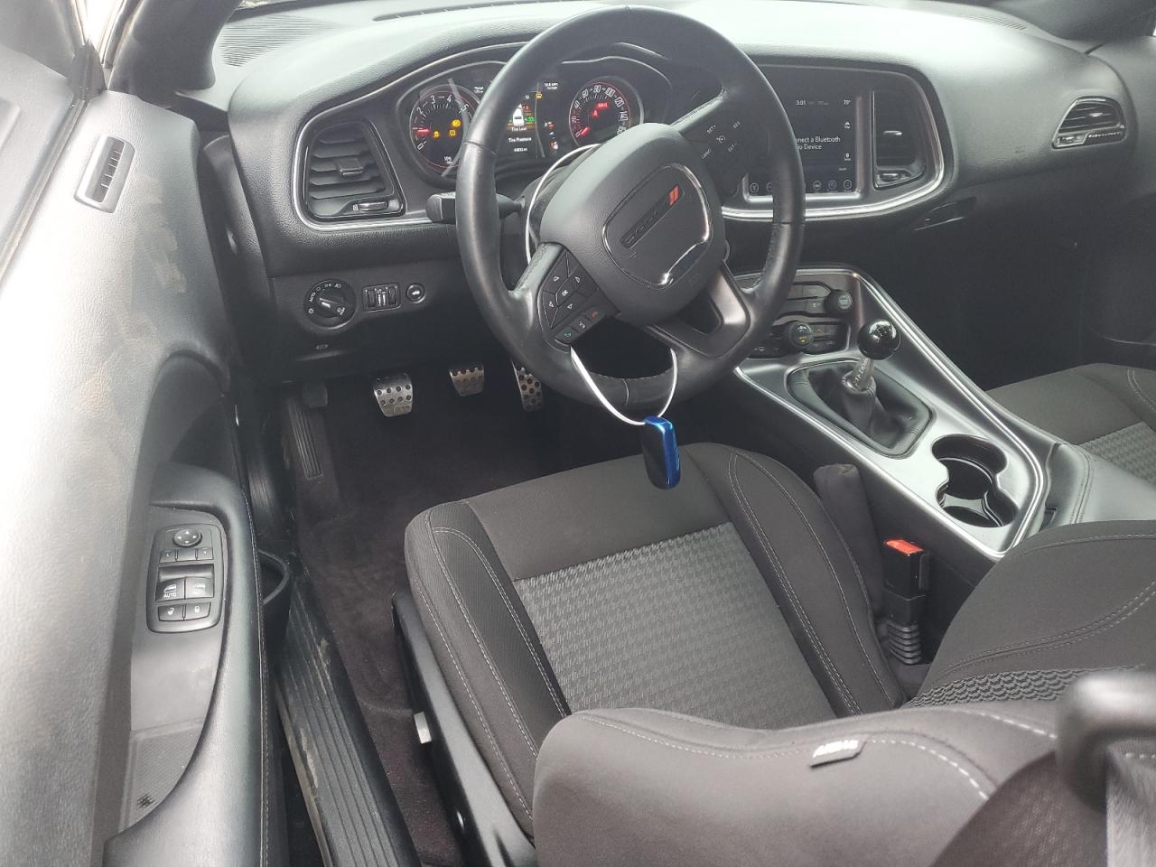 2017 Dodge Challenger R/T VIN: 2C3CDZBTXHH558768 Lot: 81933015