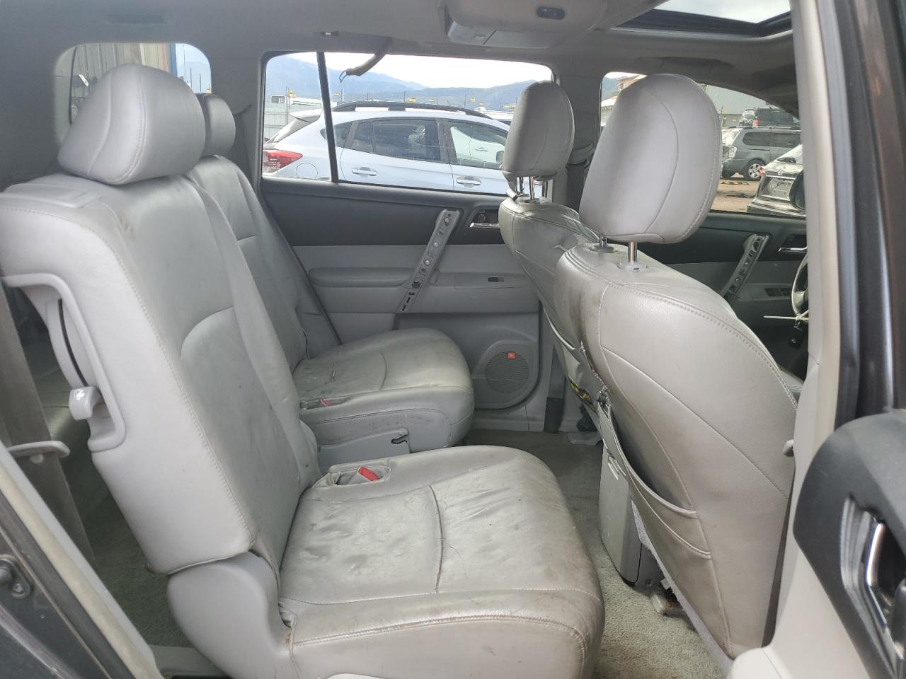2008 Toyota Highlander Limited VIN: JTEES42A382051856 Lot: 82058295