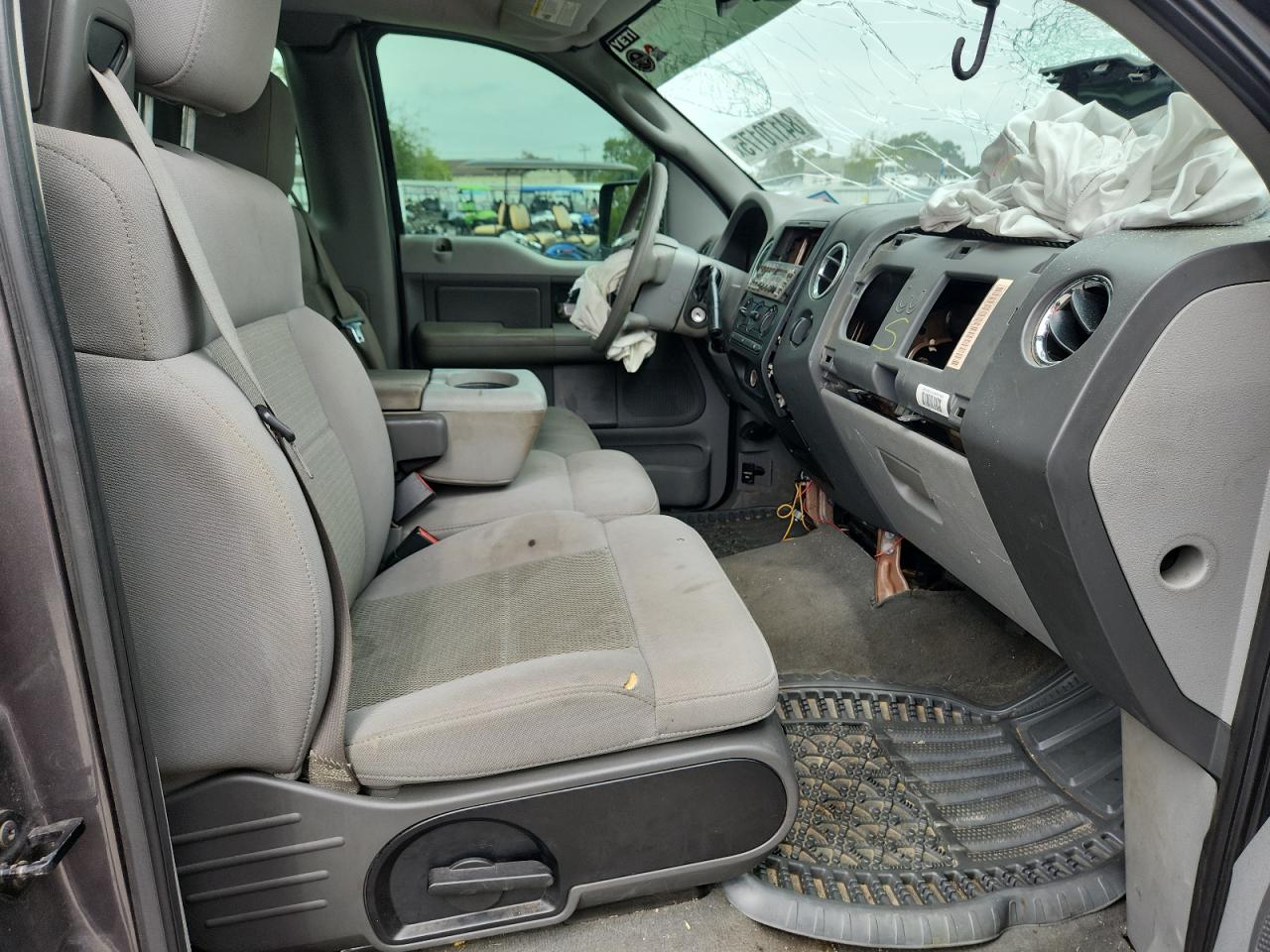 2006 Ford F150 VIN: 1FTRF14W36NA67682 Lot: 84170175