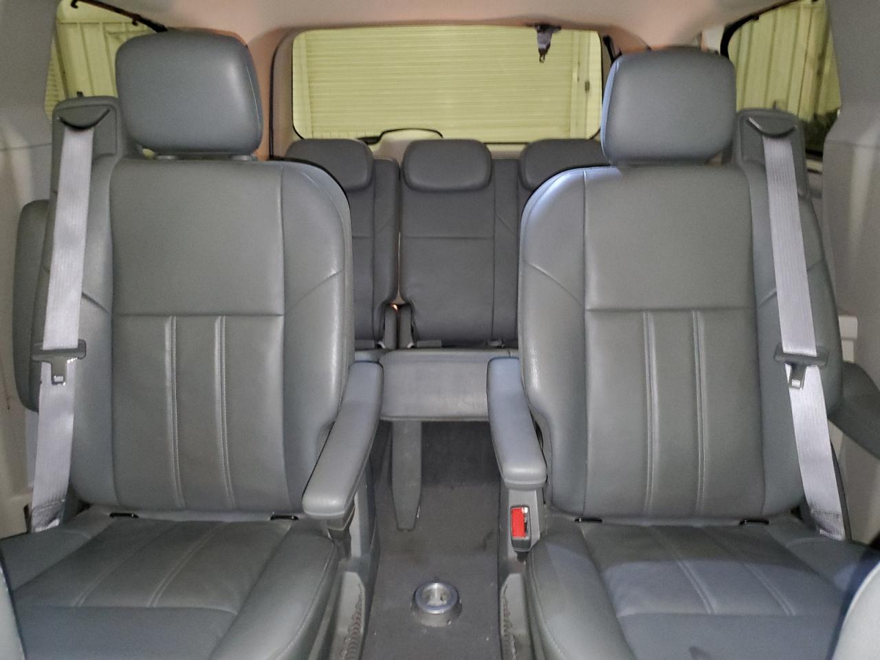 2008 Chrysler Town & Country Touring VIN: 2A8HR54P68R658171 Lot: 81766905