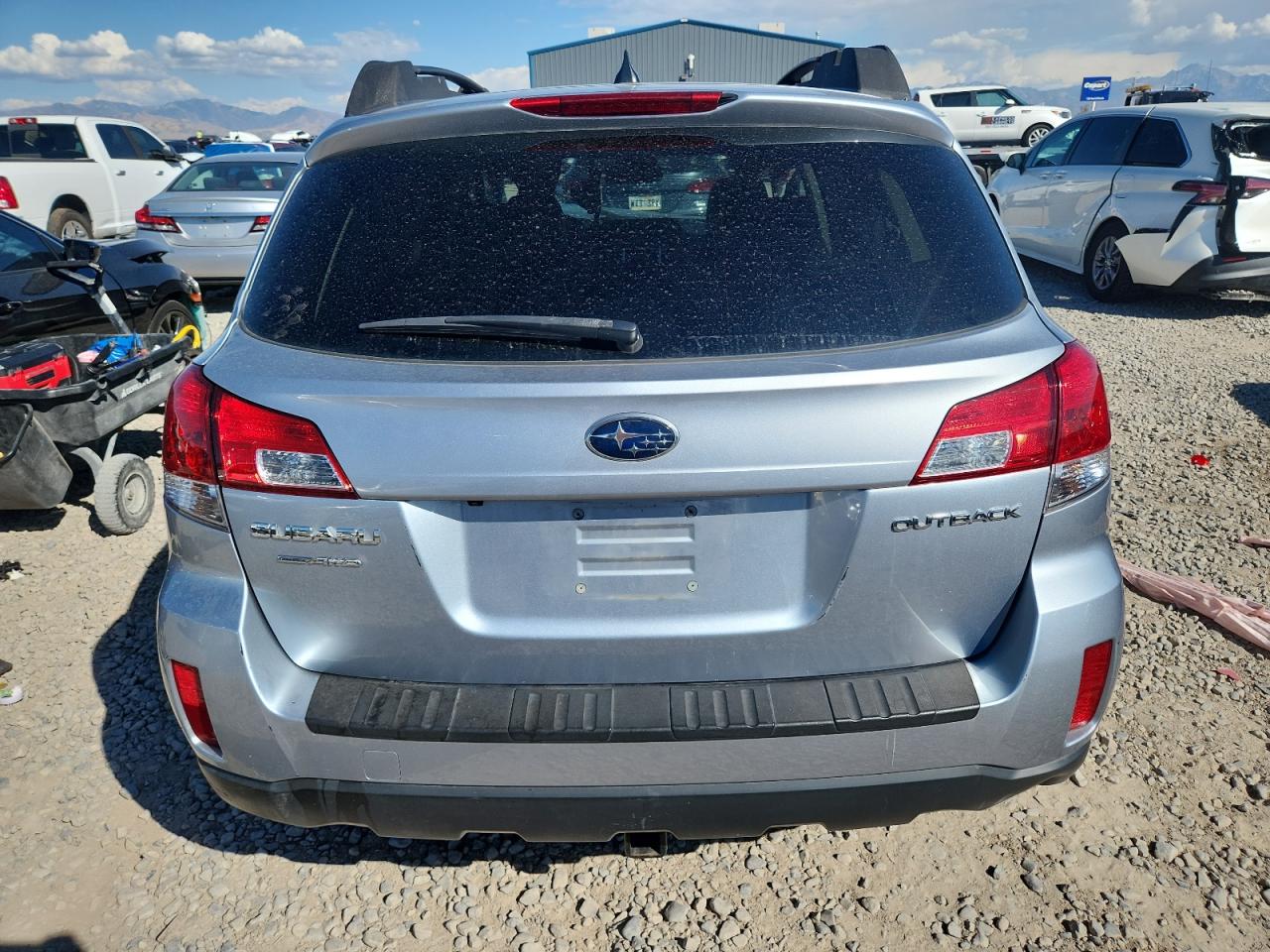 2013 Subaru Outback 2.5I Limited VIN: 4S4BRCKC9D3267323 Lot: 81848465