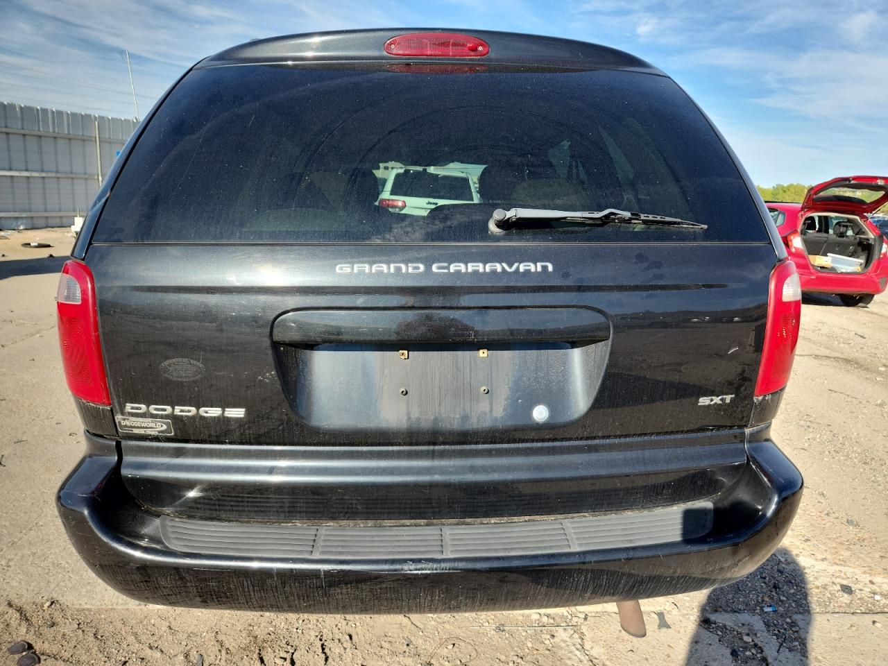 2004 Dodge Grand Caravan Sxt VIN: 2D4GP44L84R615741 Lot: 81887895