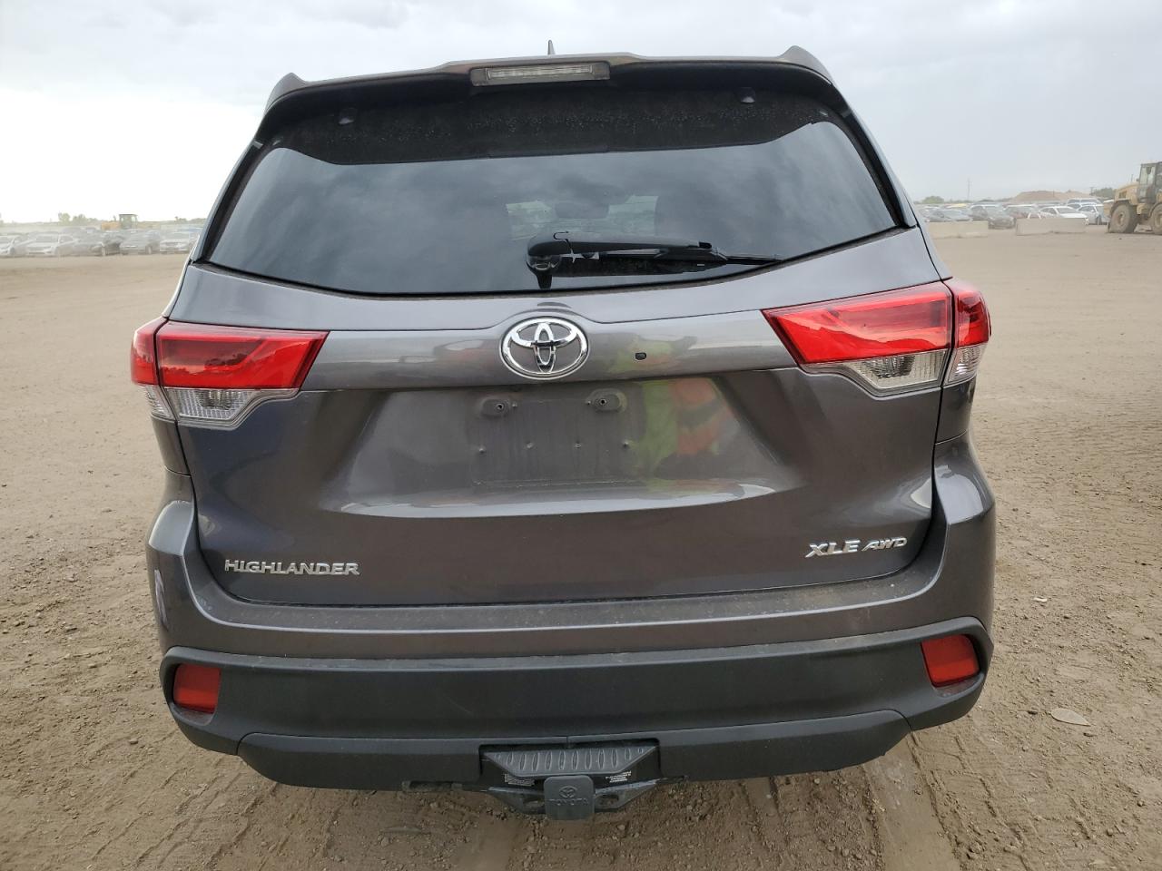 2018 Toyota Highlander Se VIN: 5TDJZRFH6JS828290 Lot: 81221695