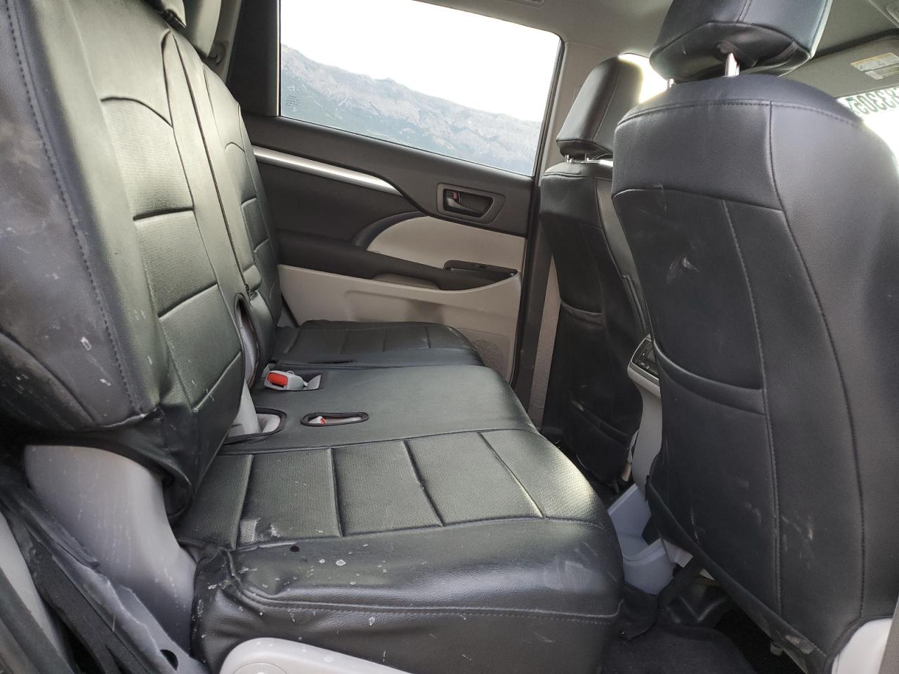 2017 Toyota Highlander Le VIN: 5TDBZRFH7HS432464 Lot: 71683305