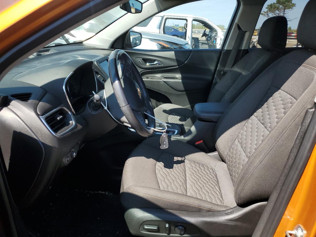 2019 Chevrolet Equinox Lt VIN: 2GNAXJEV2K6238752 Lot: 81012785