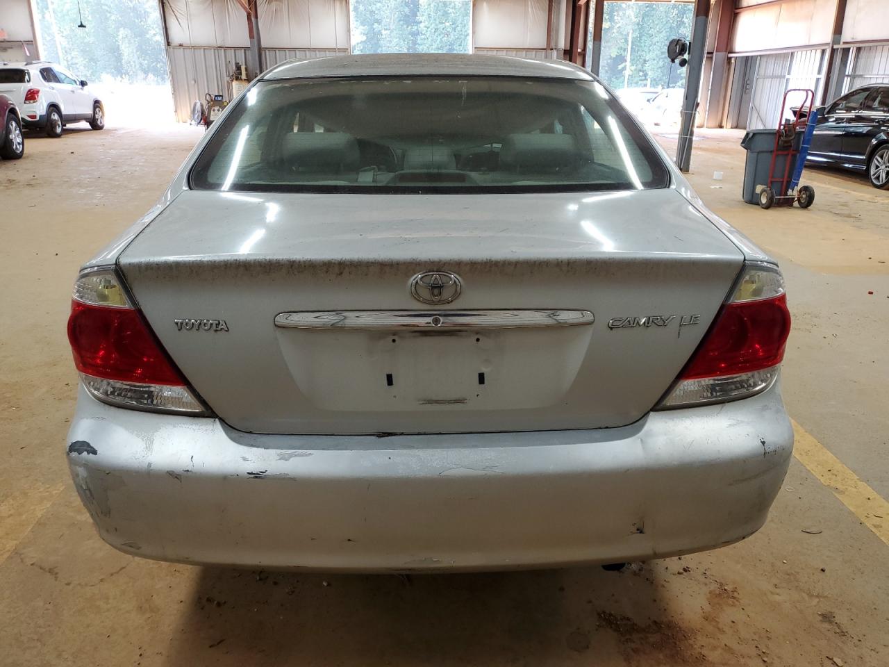 2005 Toyota Camry Le VIN: 4T1BE32K15U050668 Lot: 82148195