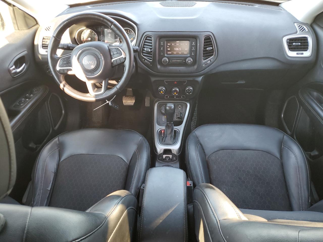 2018 Jeep Compass Latitude VIN: 3C4NJDBB7JT483368 Lot: 84019705