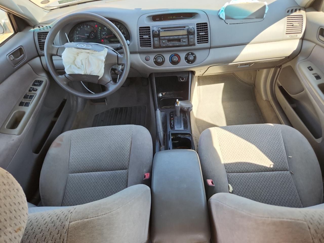 2002 Toyota Camry Le VIN: 4T1BE32K22U099504 Lot: 84383075