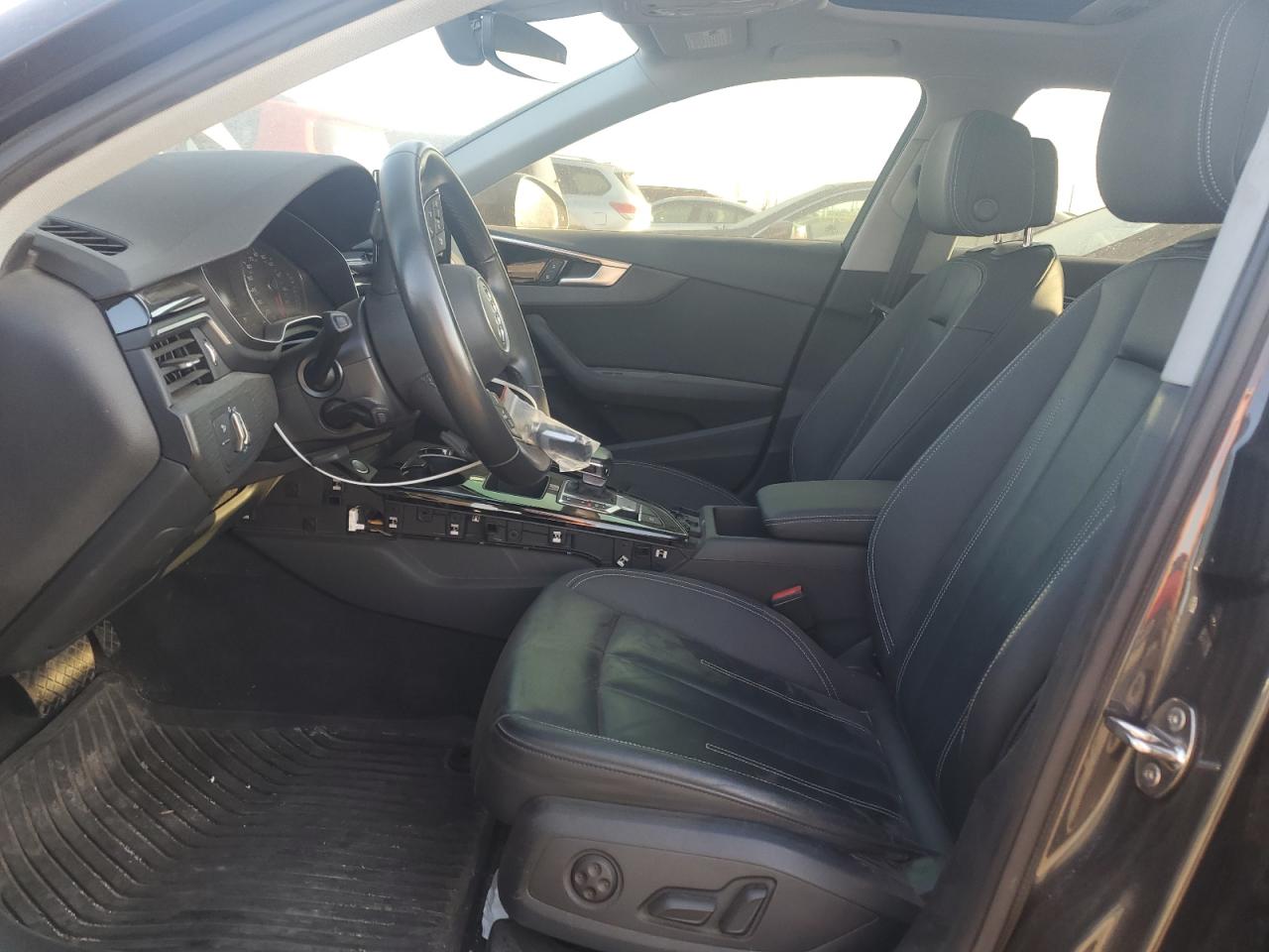 2021 Audi A4 Premium 40 VIN: WAUABAF40MA055768 Lot: 70584255