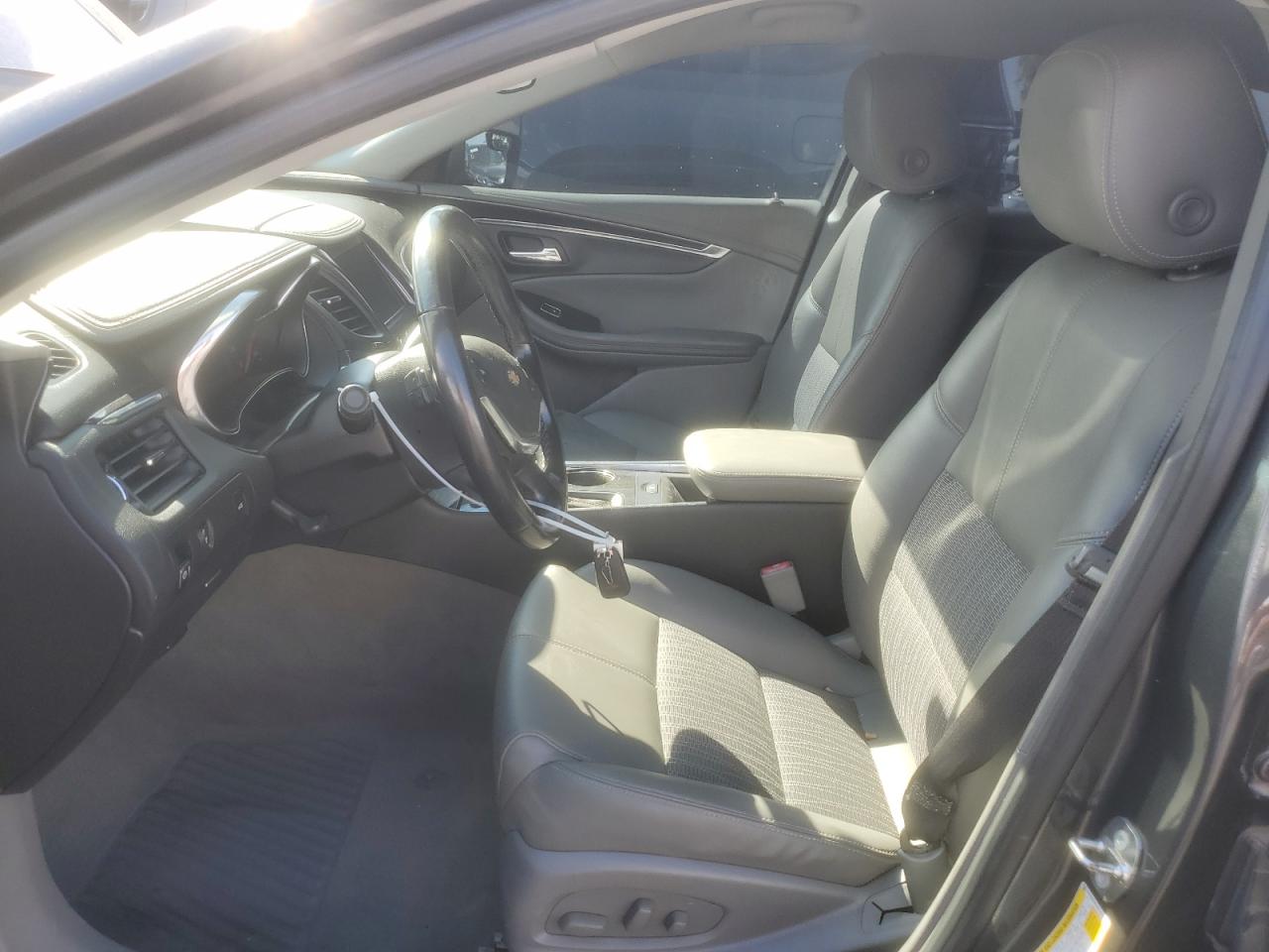 2018 Chevrolet Impala Lt VIN: 2G1105S35J9137413 Lot: 84229035