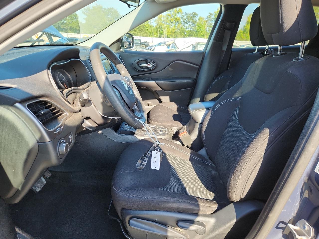 2020 Jeep Cherokee Latitude VIN: 1C4PJLCB5LD535574 Lot: 72026095
