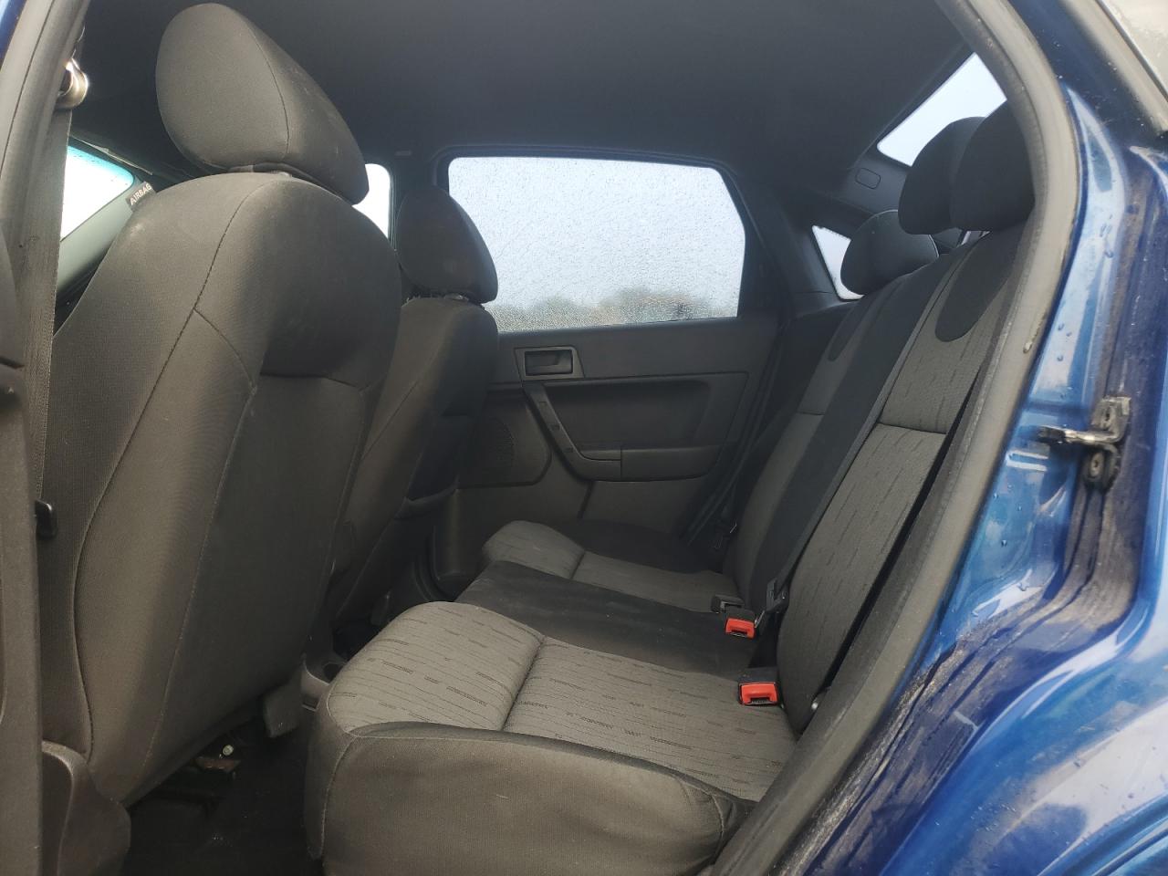 2009 Ford Focus Se VIN: 1FAHP35N39W215702 Lot: 81050575