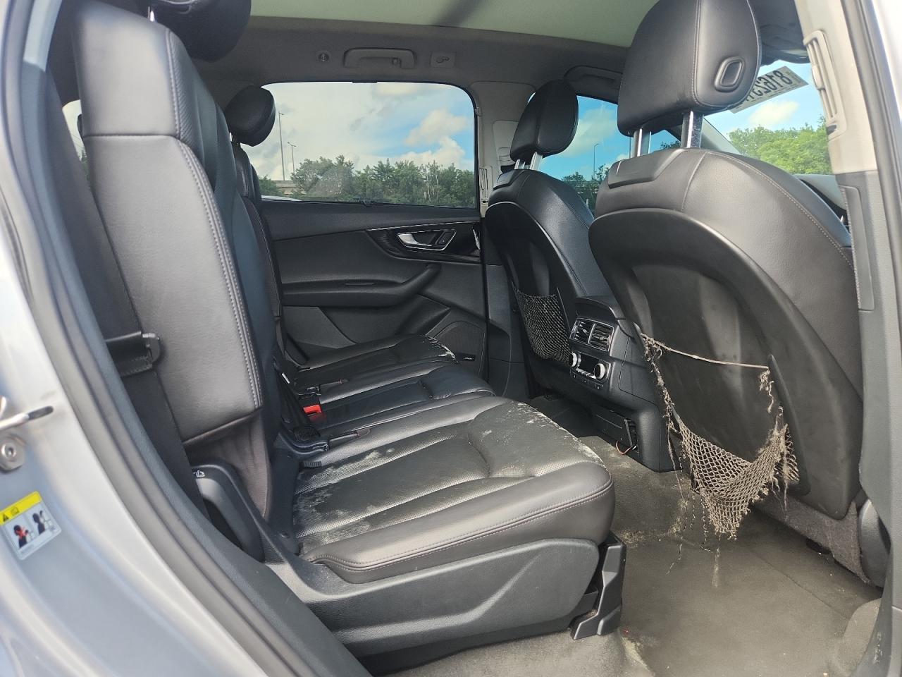 2017 Audi Q7 Premium Plus VIN: WA1LAAF70HD005038 Lot: 81623175