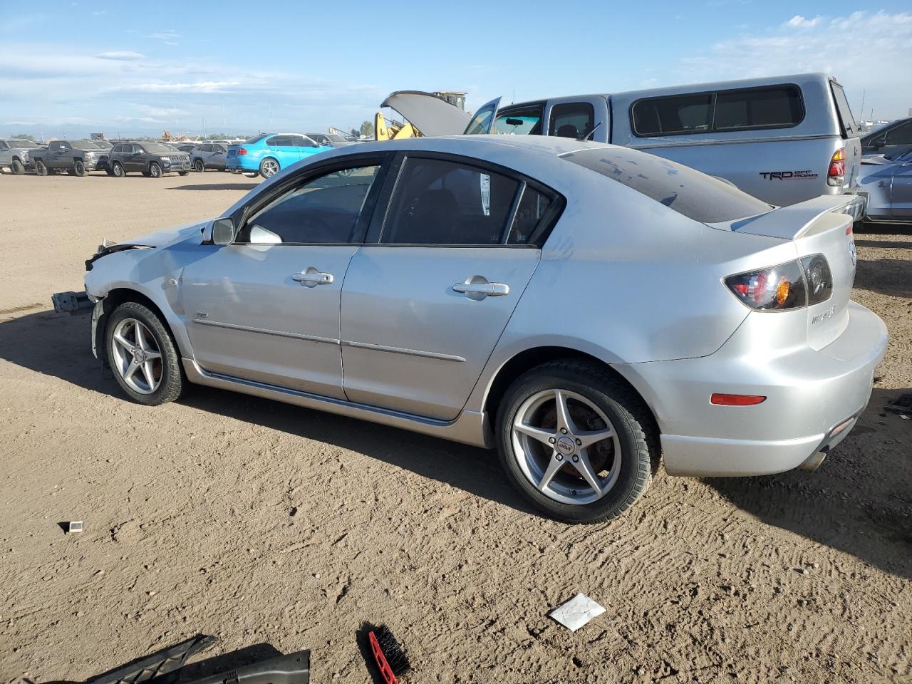 2005 Mazda 3 S silver null gas JM1BK123X51264442 photo #3