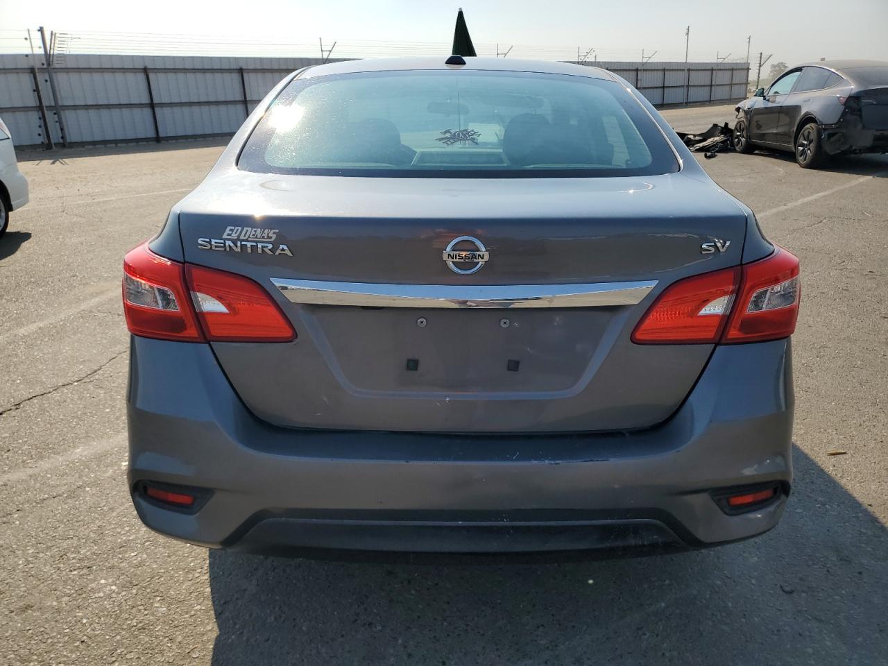 2018 Nissan Sentra S VIN: 3N1AB7AP9JL618251 Lot: 71701535