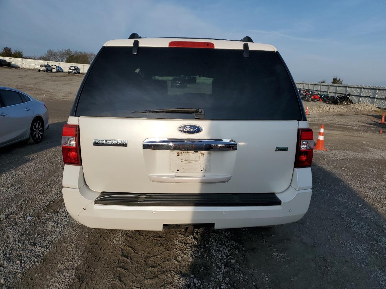 2011 Ford Expedition Limited VIN: 1FMJU2A55BEF07427 Lot: 82109525