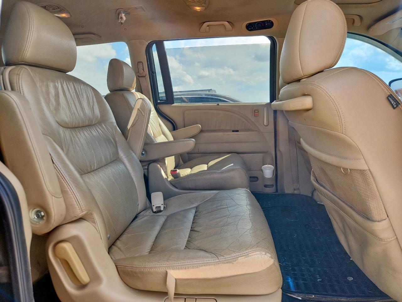 2007 Honda Odyssey Exl VIN: 5FNRL38627B056882 Lot: 82173585