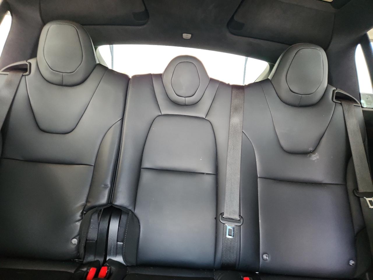 2020 Tesla Model X VIN: 5YJXCDE26LF303233 Lot: 70808465