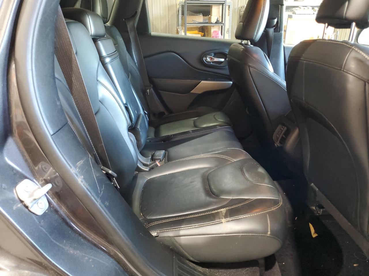 2017 Jeep Cherokee Latitude VIN: 1C4PJMCS6HW606072 Lot: 80177285