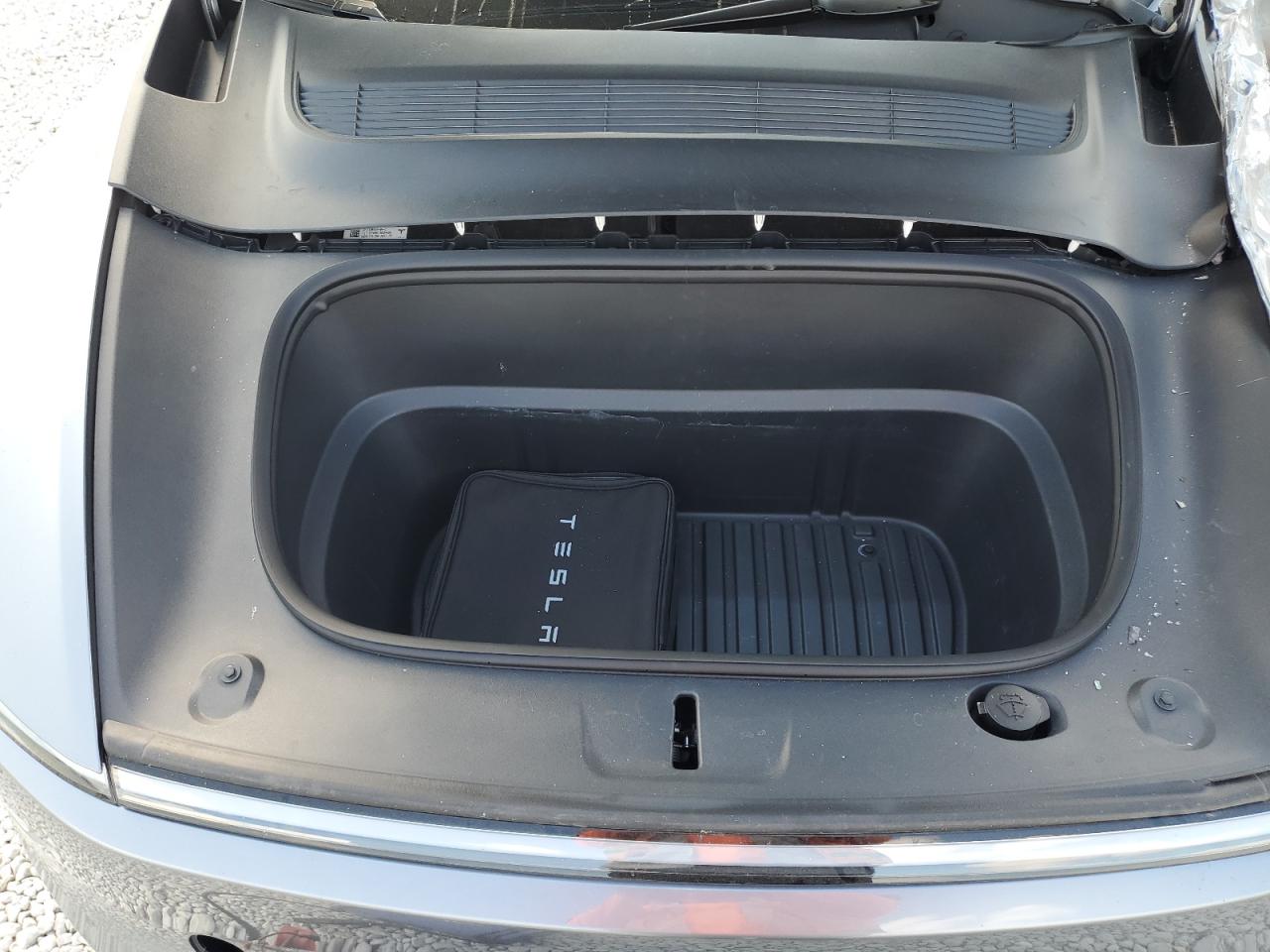 2026 Tesla Model Y VIN: 7SAYGDEE5TF365549 Lot: 81084645