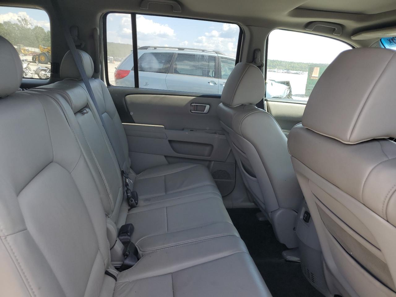 2011 Honda Pilot Exln VIN: 5FNYF4H73BB029569 Lot: 80734085