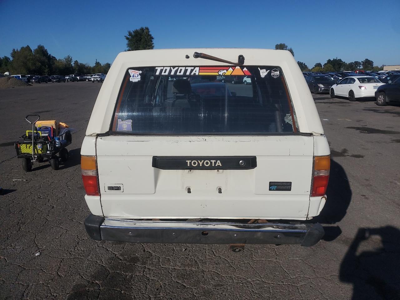 1986 Toyota 4Runner Rn60 VIN: JT4RN62D3G0090234 Lot: 82136475