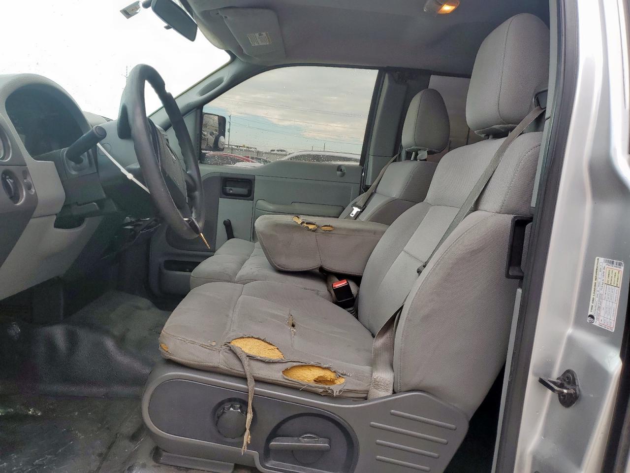 2005 Ford F150 VIN: 1FTRX12W75FB67860 Lot: 81758305