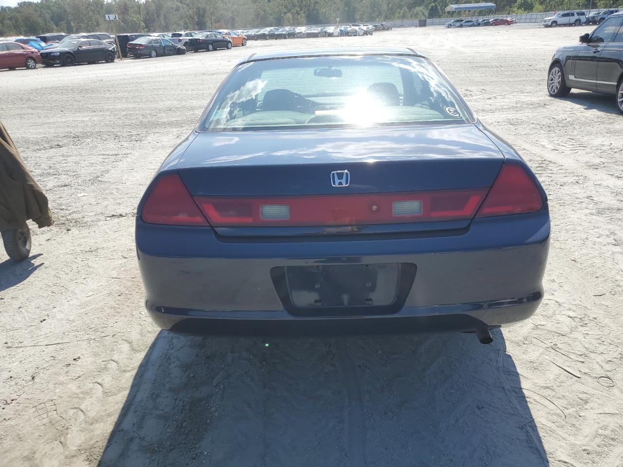 2000 Honda Accord Lx VIN: 1HGCG3245YA003851 Lot: 80248465
