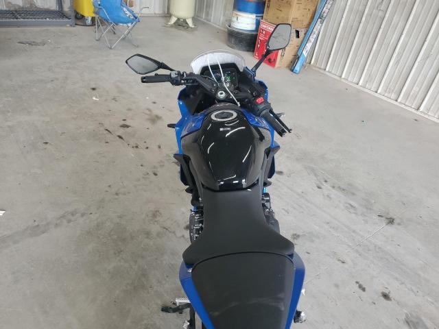 2024 SUZUKI GSX800 F  