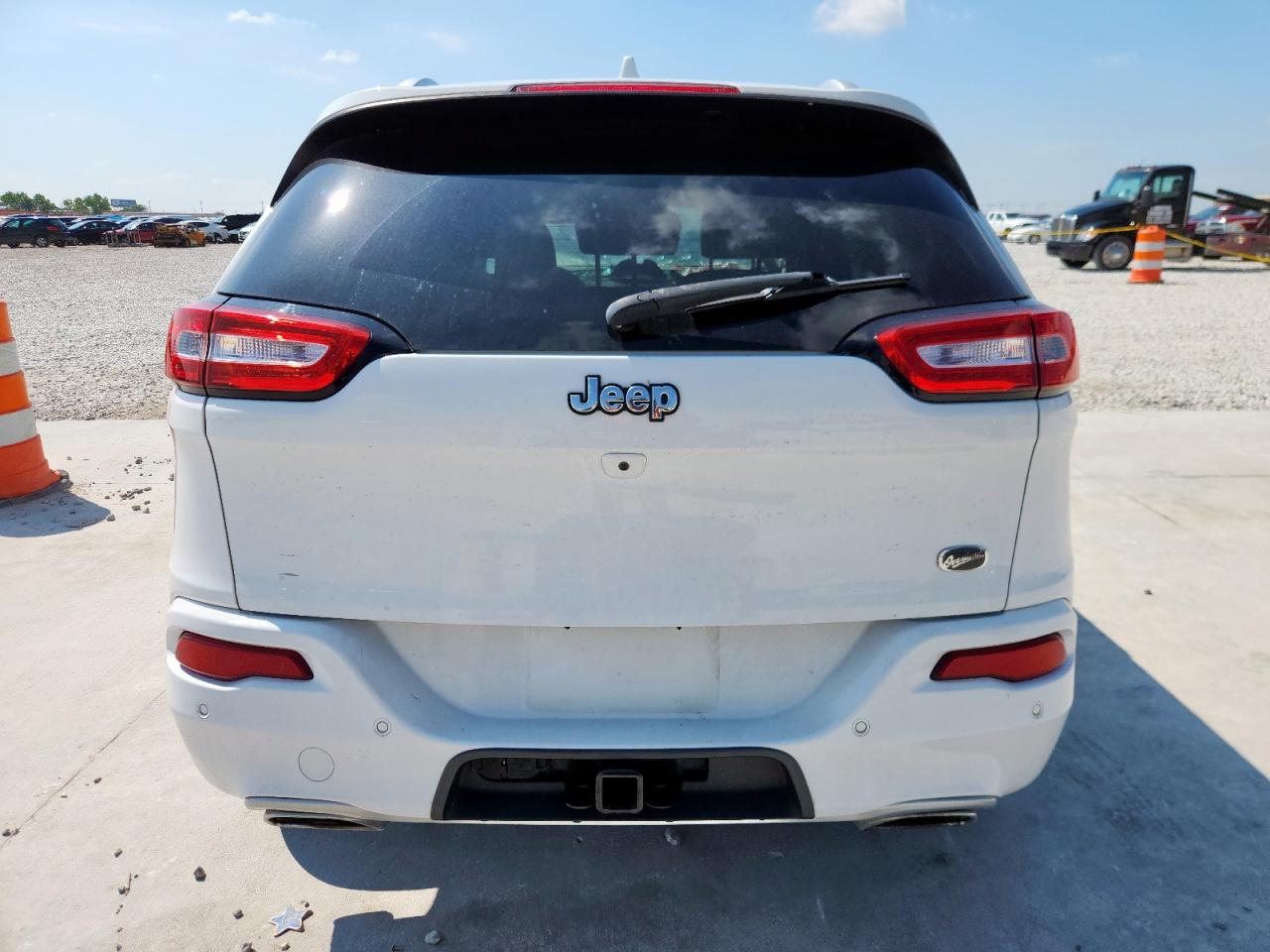 2017 Jeep Cherokee Overland VIN: 1C4PJLJS3HW617740 Lot: 71118565