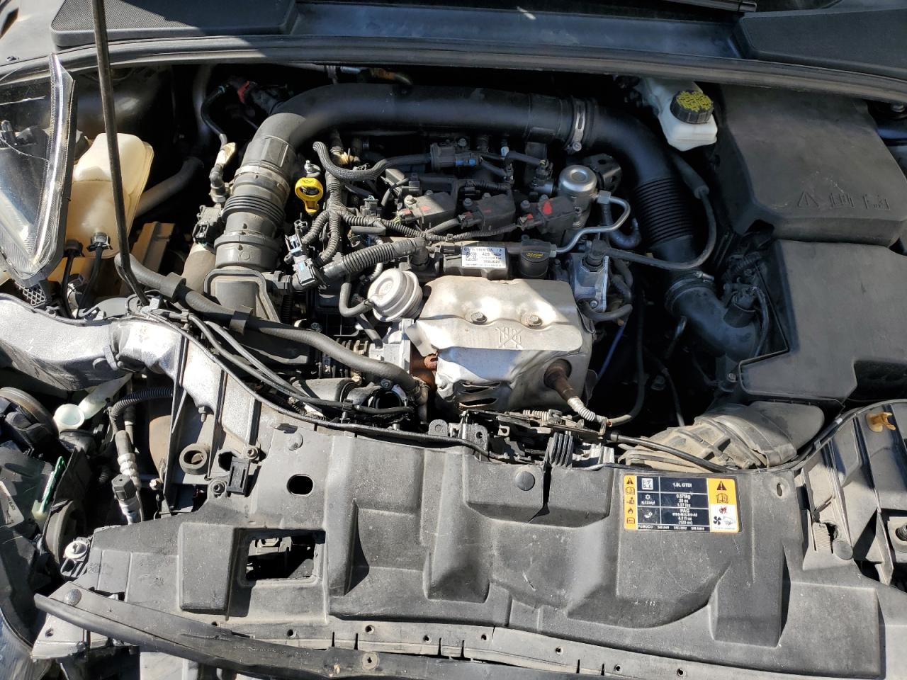 2018 Ford Focus Se VIN: 1FADP3FE2JL228413 Lot: 83864925