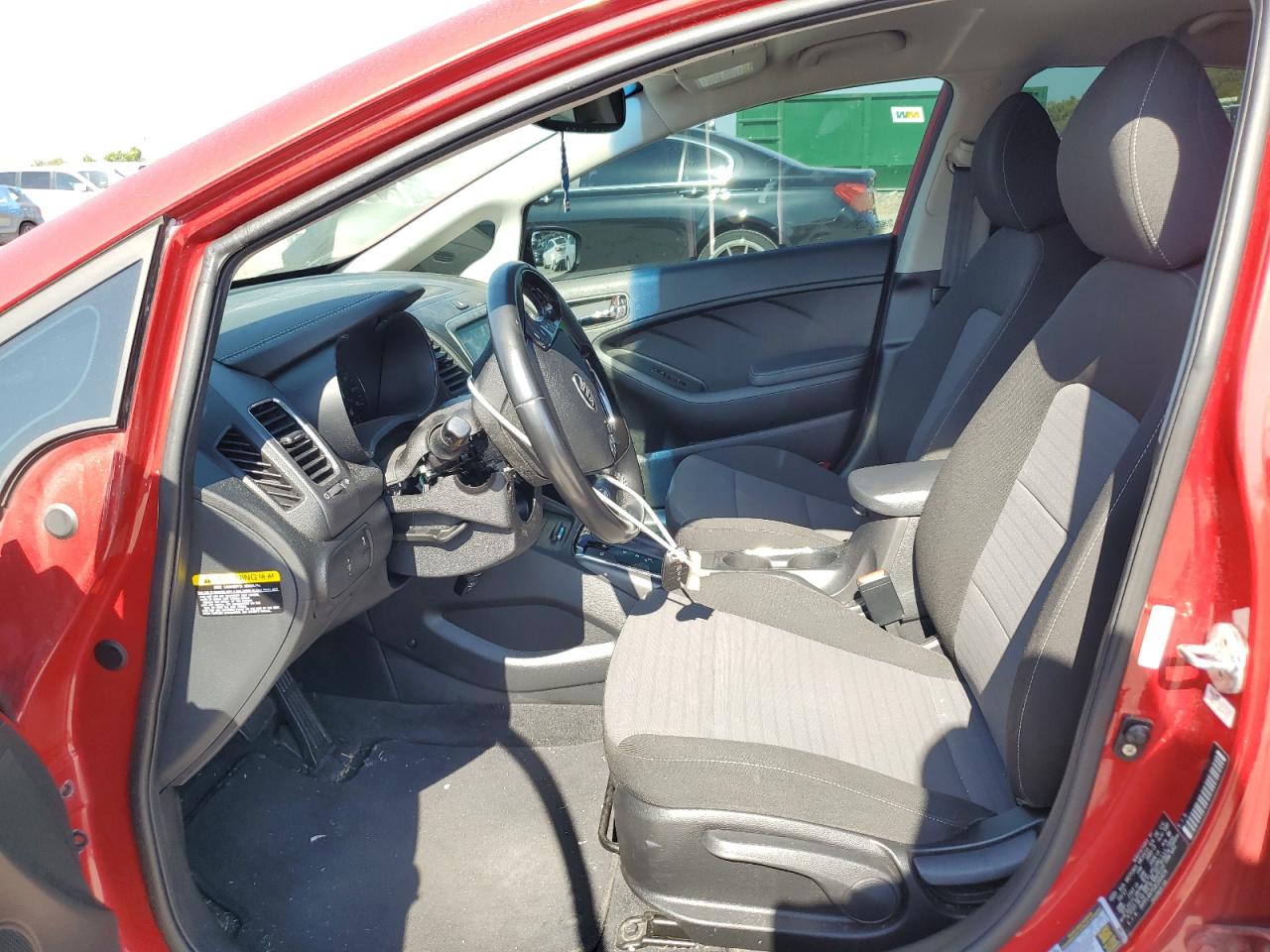 2018 Kia Forte Lx VIN: 3KPFL4A75JE203429 Lot: 84276605