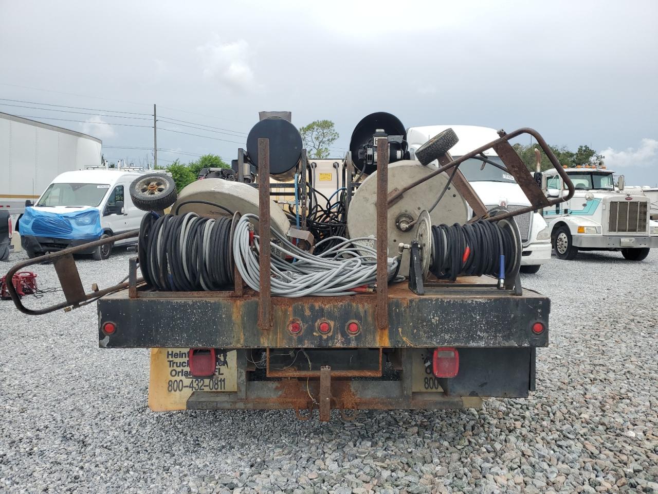 2002 Ford F350 Super Duty VIN: 1FDWF36F22EC59175 Lot: 69412275